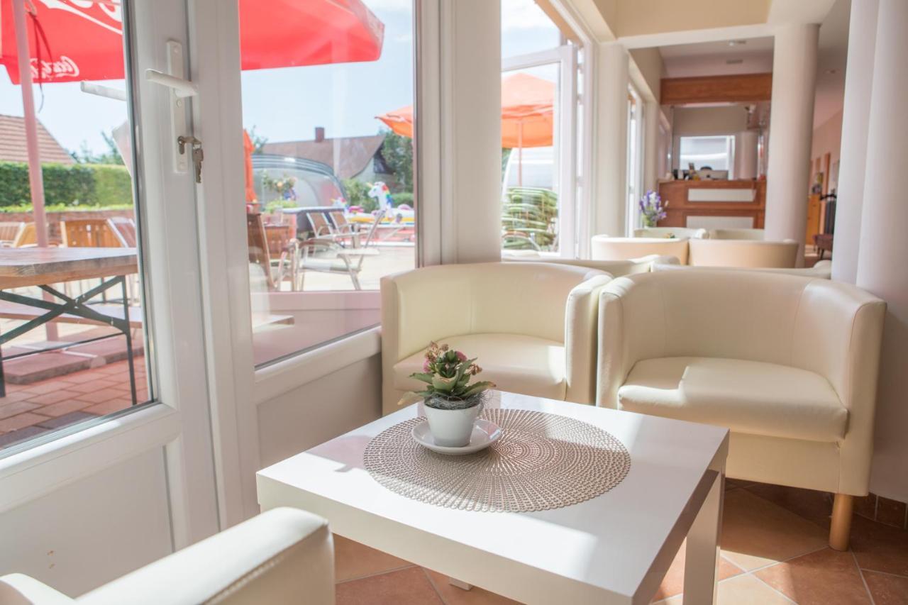 Balatonmáriafürdő Pelso Panzio Bed & Breakfast エクステリア 写真