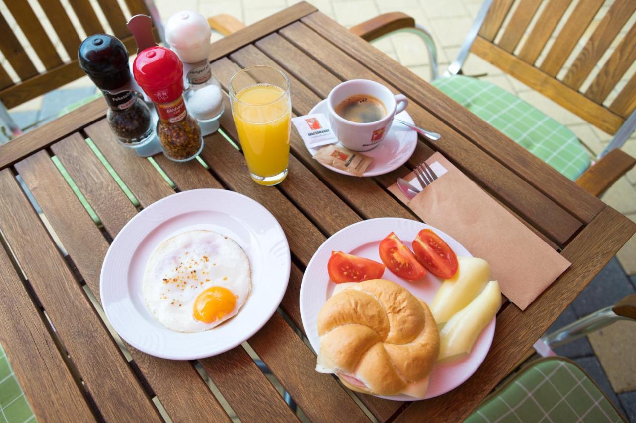 Balatonmáriafürdő Pelso Panzio Bed & Breakfast エクステリア 写真