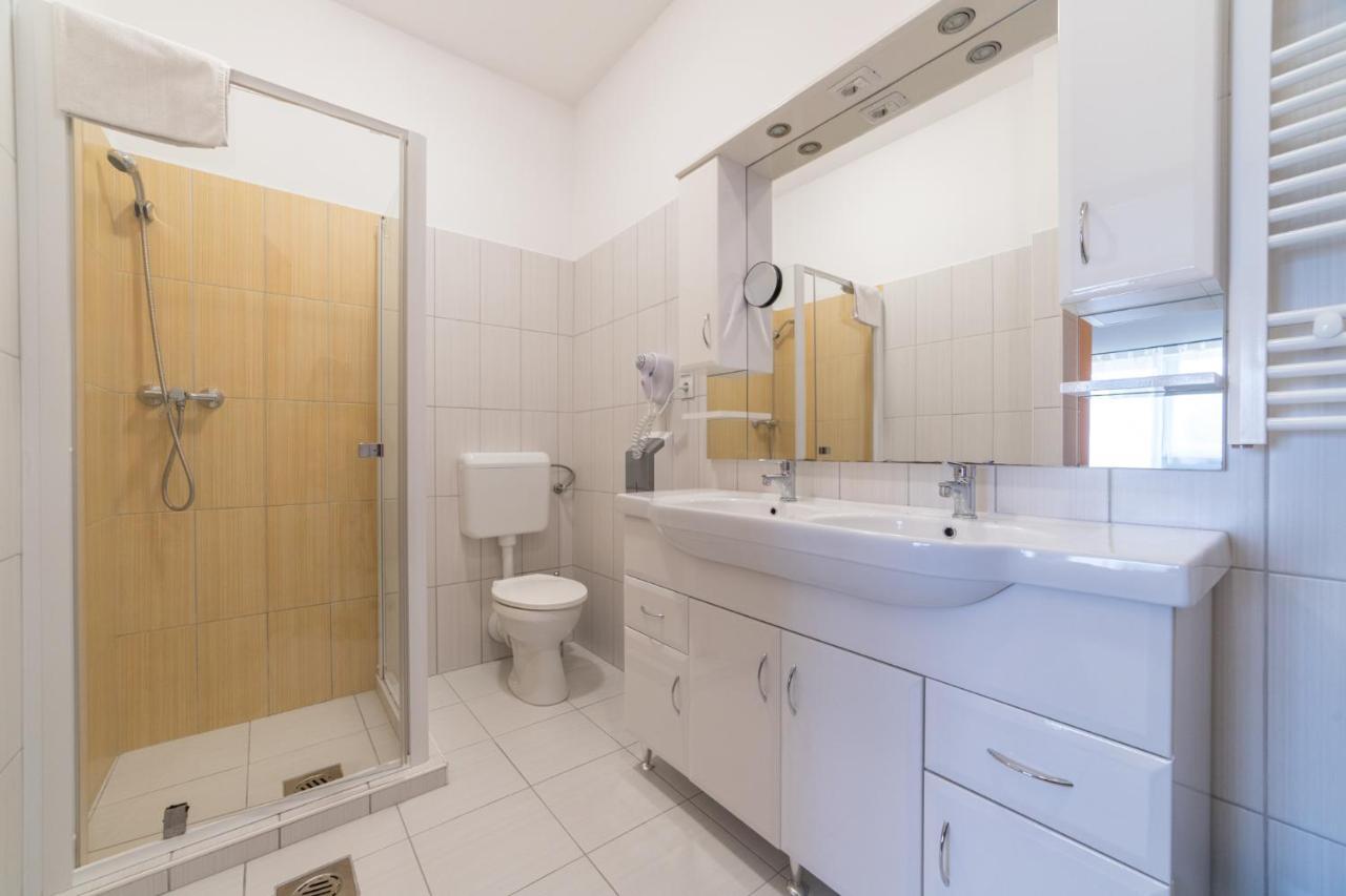 Balatonmáriafürdő Pelso Panzio Bed & Breakfast エクステリア 写真