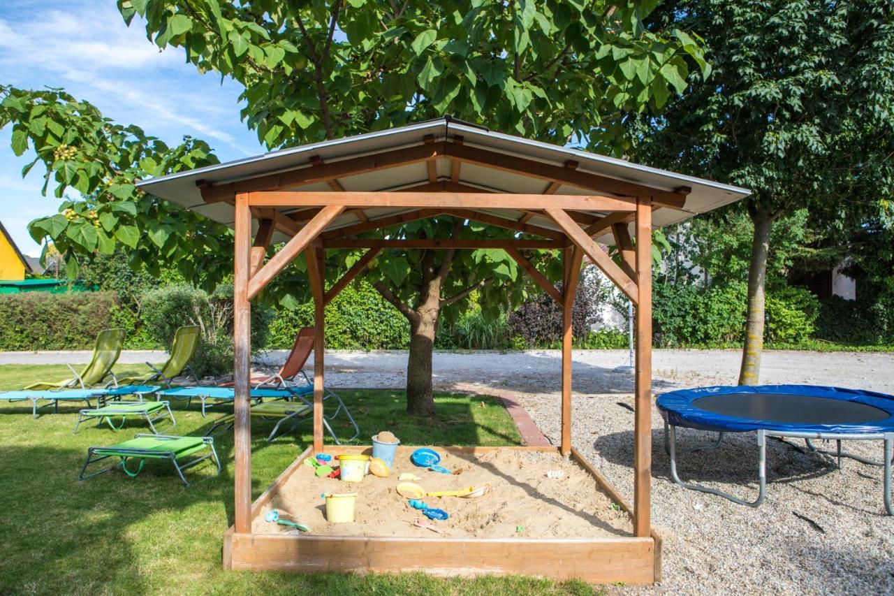 Balatonmáriafürdő Pelso Panzio Bed & Breakfast エクステリア 写真