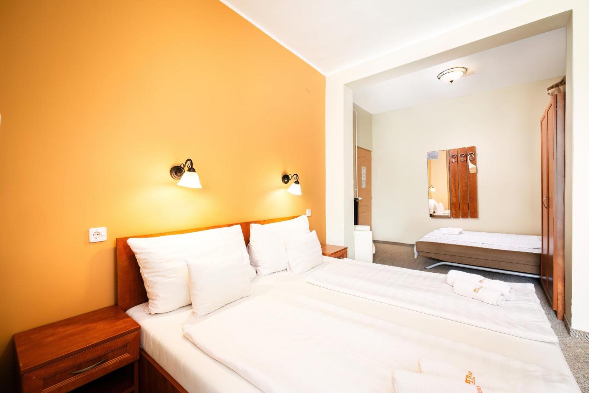 Balatonmáriafürdő Pelso Panzio Bed & Breakfast エクステリア 写真