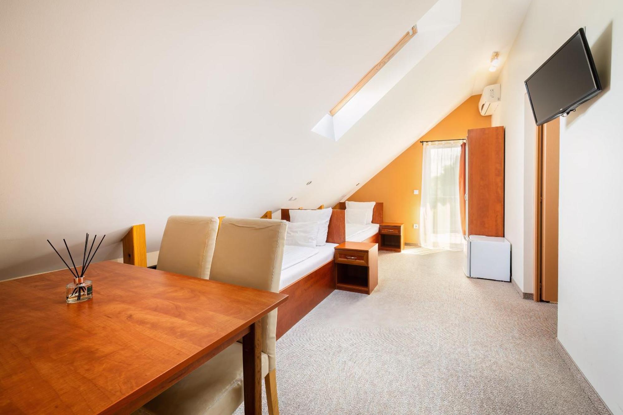 Balatonmáriafürdő Pelso Panzio Bed & Breakfast エクステリア 写真